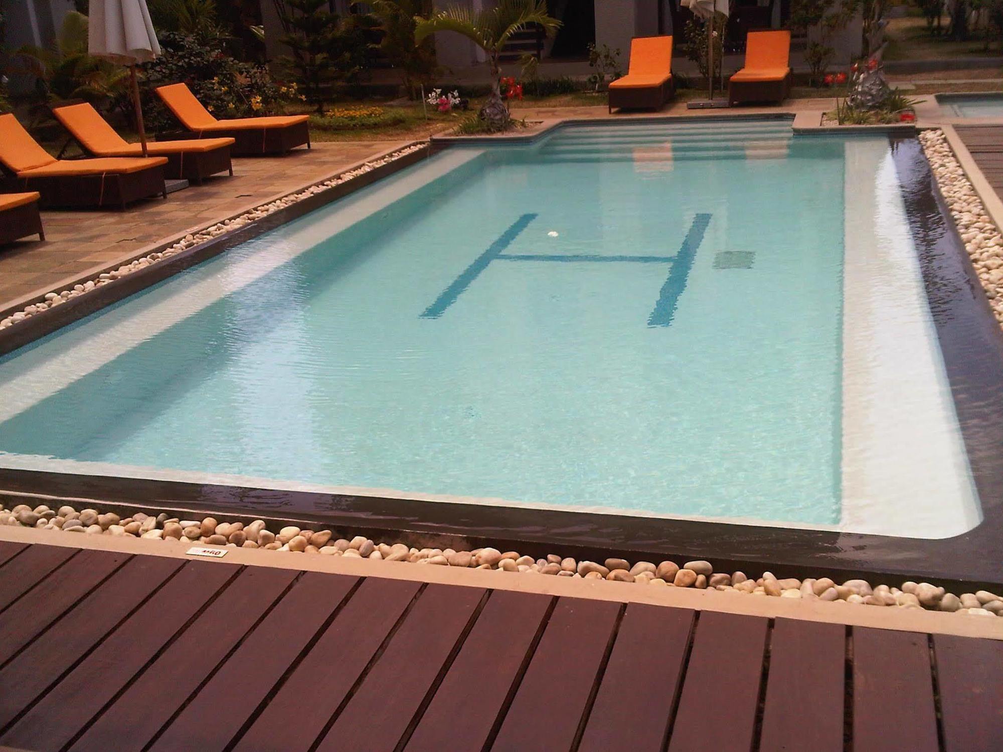 Grand Bay Suites Ngoại thất bức ảnh